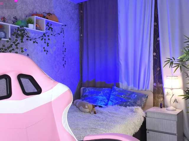 AnnyiBlue live cam on BongaCams
