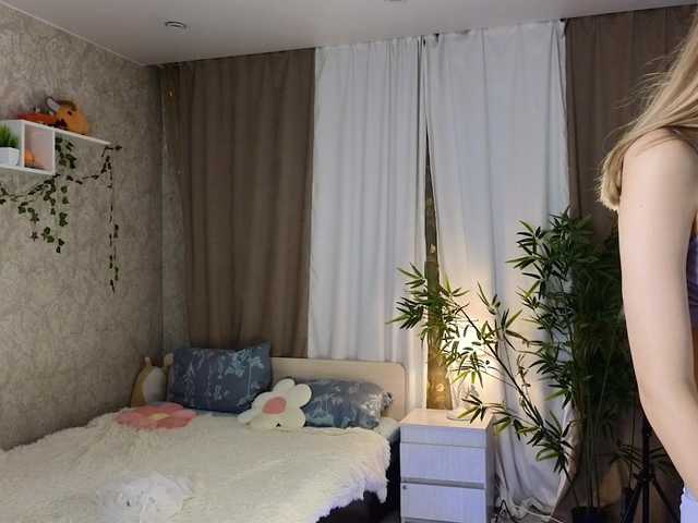 AnnyiBlue live cam on BongaCams