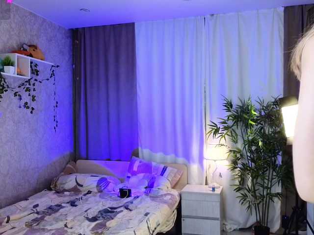 AnnyiBlue live cam on BongaCams