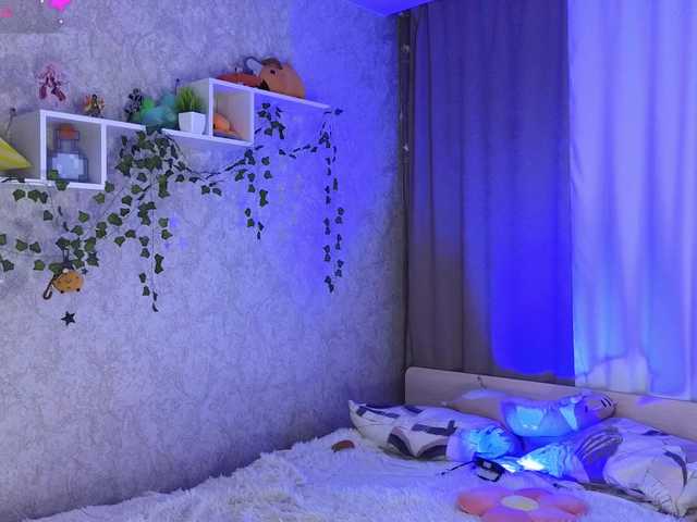 AnnyiBlue live cam on BongaCams