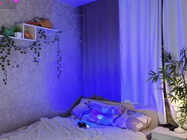 AnnyiBlue live cam on BongaCams