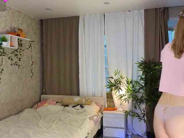 AnnyiBlue webcam