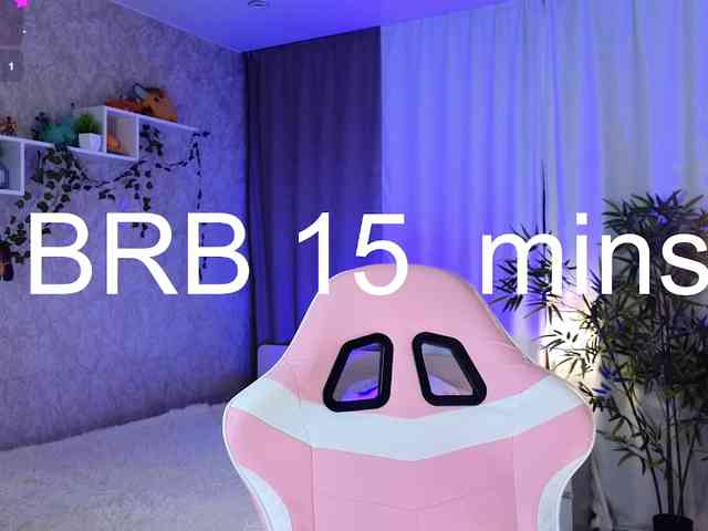 AnnyiBlue webcam
