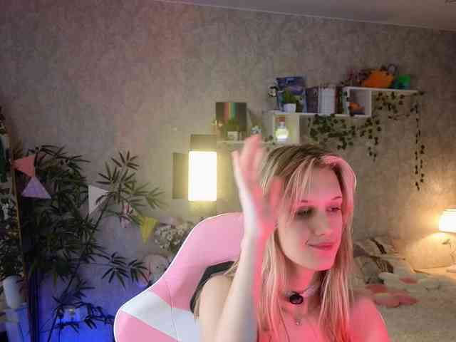 AnnyiBlue webcam
