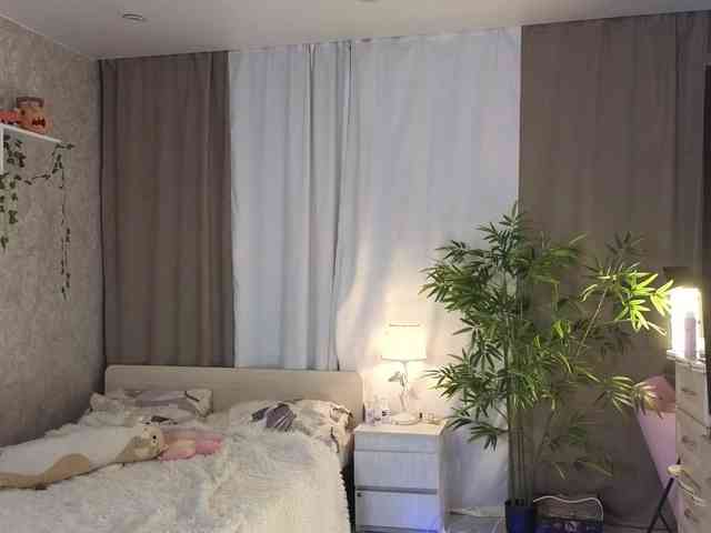 AnnyiBlue webcam