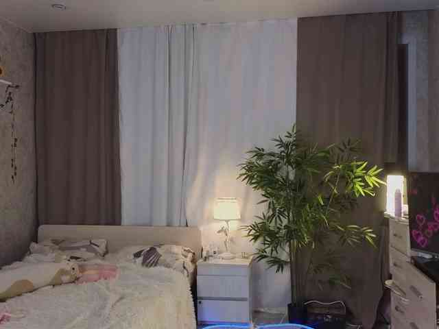 AnnyiBlue webcam