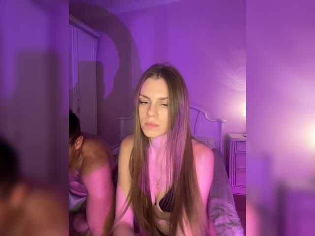 theadebuenoo live webcam show