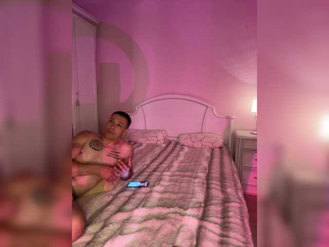 theadebuenoo