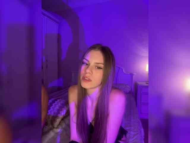 Модель: theadebuenoo