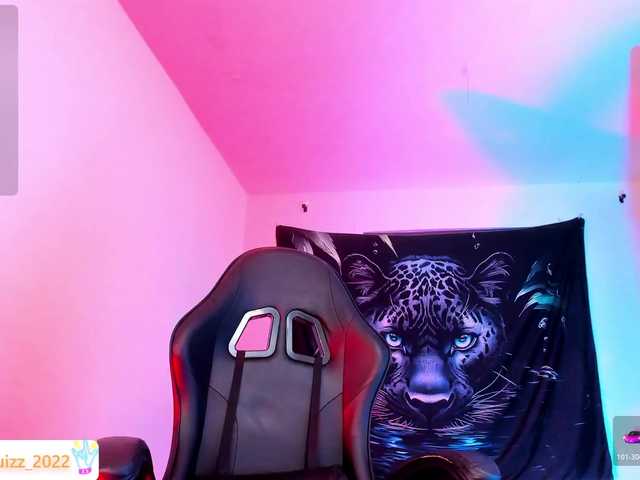 Nicol-Ruizz live cam on UnifiedCams