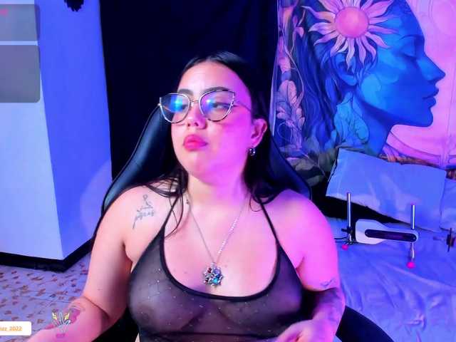 Nicol-Ruizz live cam on BongaCams