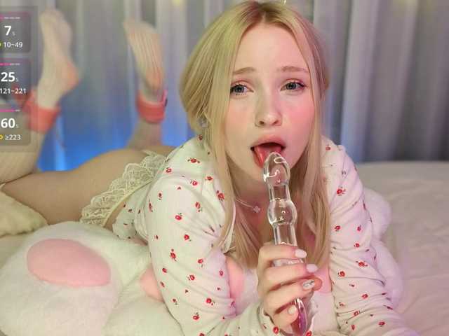 l1ttle-puppy live cam on BongaCams