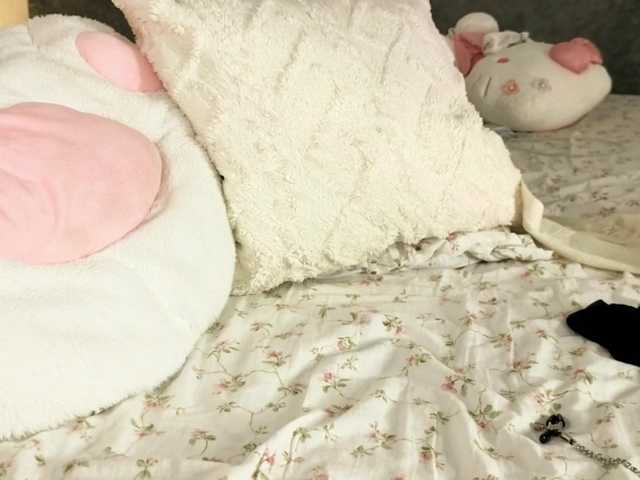 l1ttle-puppy live cam on BongaCams