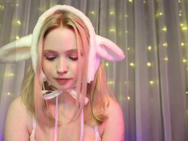 l1ttle-puppy live cam on BongaCams