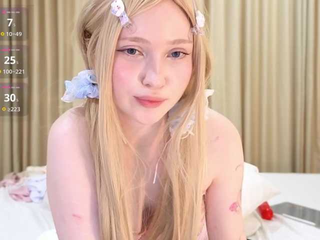 l1ttle-puppy live cam on BongaCams