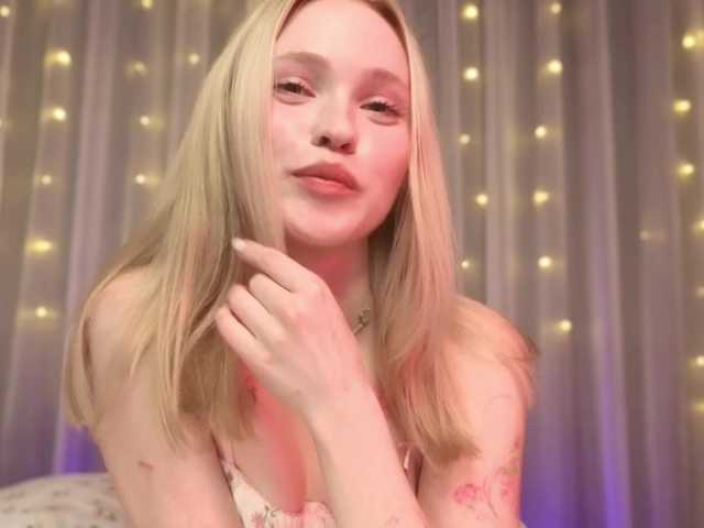 l1ttle-puppy live cam on BongaCams