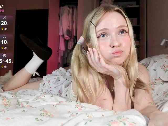 Luni_Lu webcam