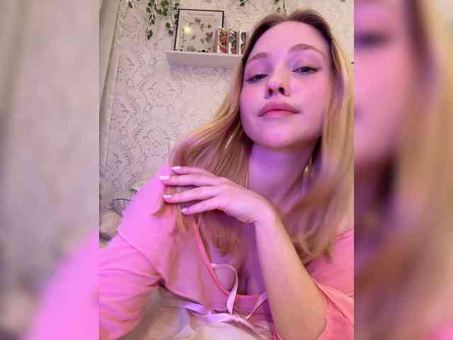Luni_Lu webcam