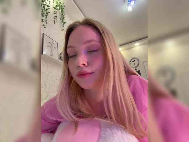Luni_Lu webcam