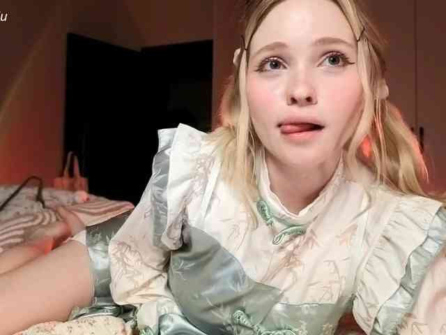 Luni_Lu webcam