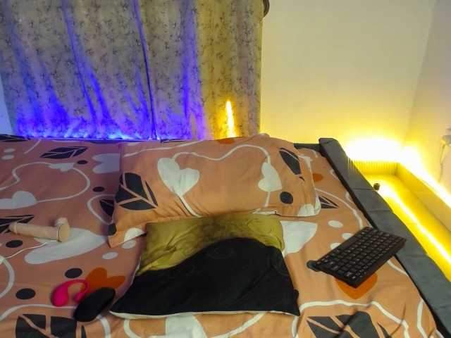 Dammyyaro live cam on BongaCams