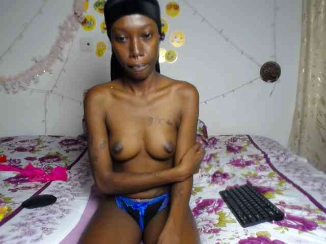 Creamyswee webcam