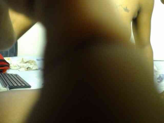 Creamyswee webcam