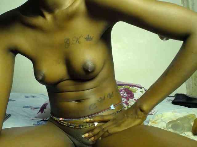 Creamyswee webcam