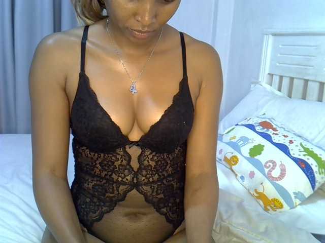 Cassieyk live cam preview