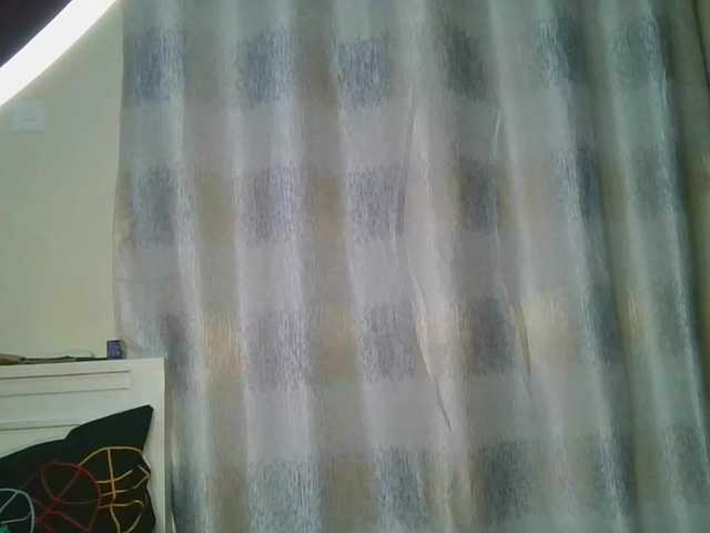 Hornylisa's BongaCams show and profile