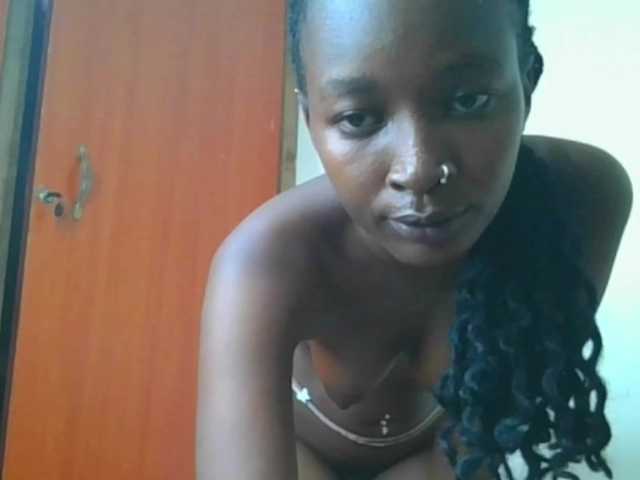 Hornylisa's BongaCams show and profile