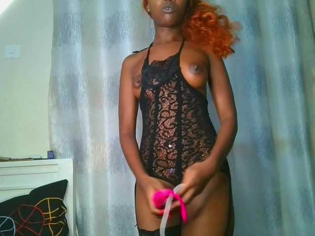 Hornylisa's BongaCams show and profile