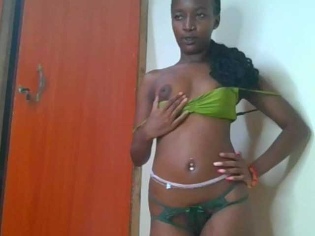 Hornylisa's BongaCams show and profile