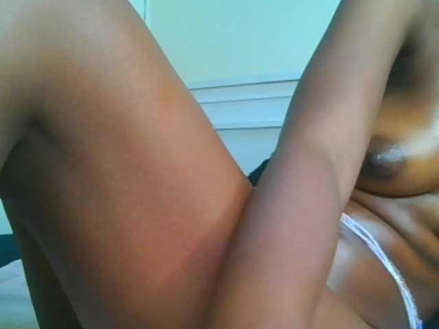 Hornylisa's BongaCams show and profile