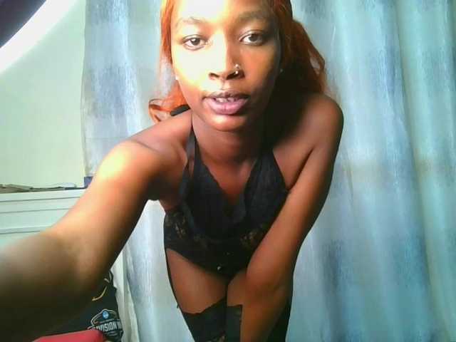 Hornylisa's BongaCams show and profile