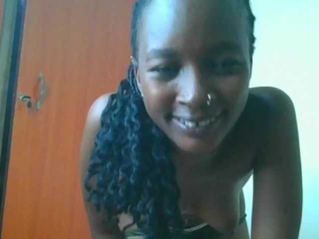 Hornylisa's BongaCams show and profile