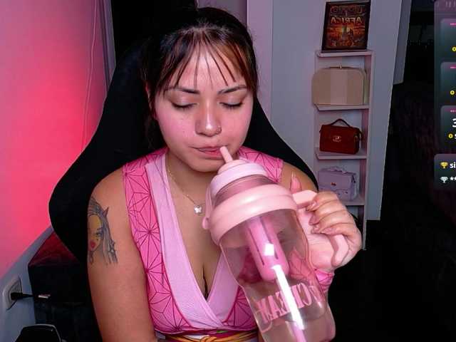Melanyx-x live cam on BongaCams
