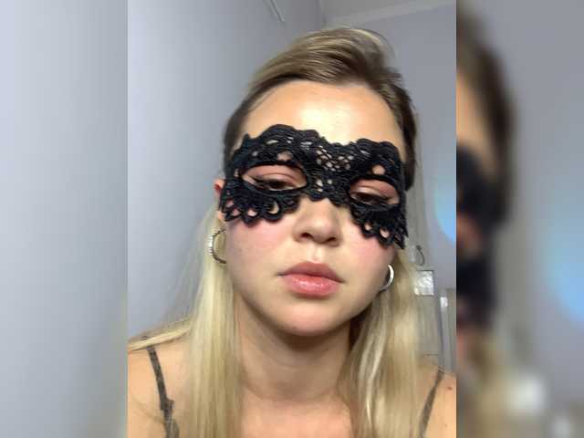 Sophialanguage live cam on BongaCams