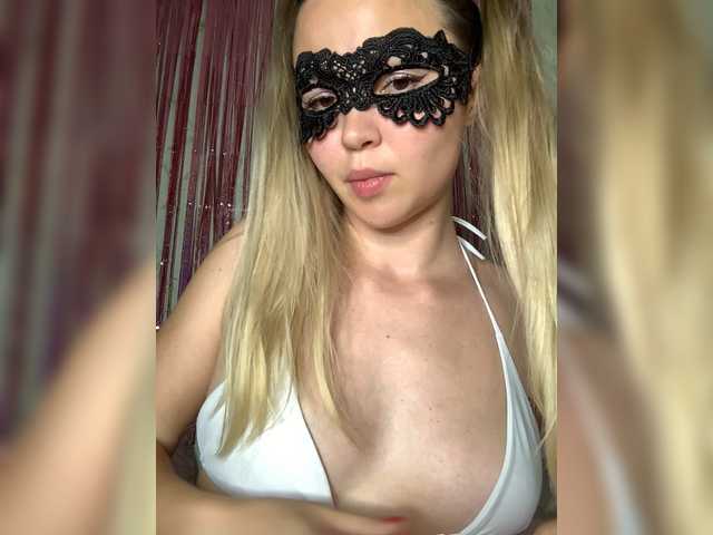 Sophialanguage live cam on BongaCams