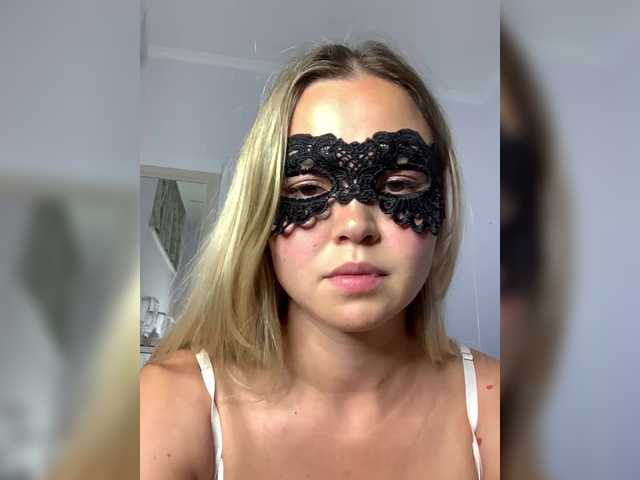 Sophialanguage live cam on BongaCams