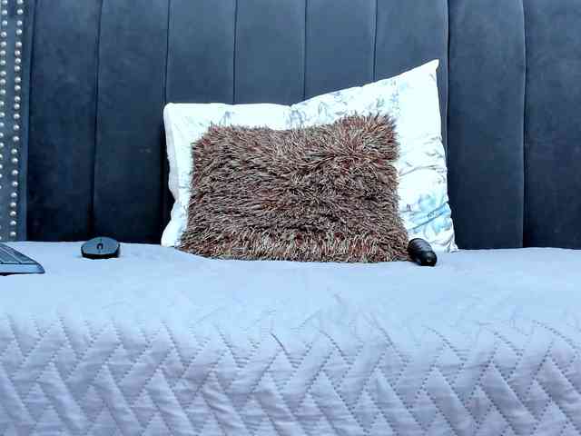 Milf-loven's webcam live show