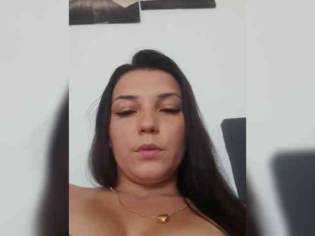 Modella: AlleSquirtStreetQueen