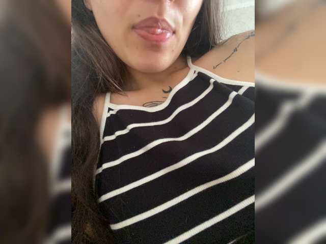 kiskama live cam on BongaCams