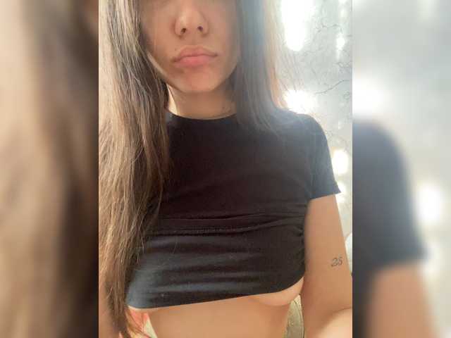 kiskama live cam on BongaCams