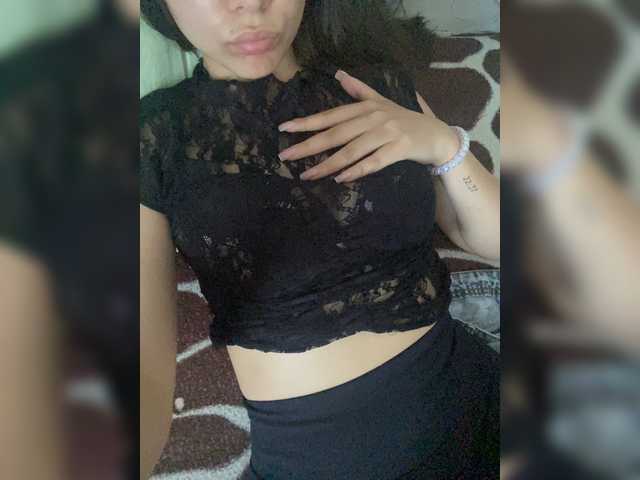 kiskama live cam on BongaCams