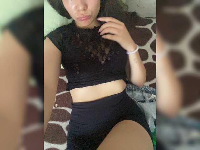 kiskama live cam on BongaCams