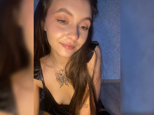 kiskama live cam on BongaCams