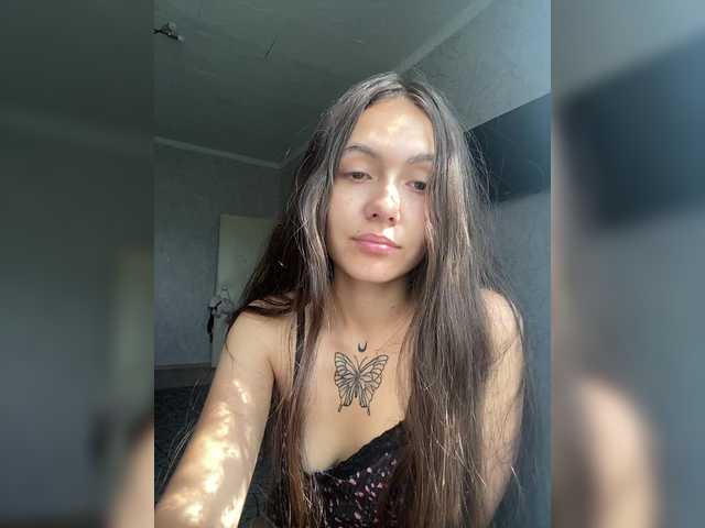 kiskama live cam on BongaCams