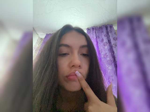 kiskama live cam on BongaCams