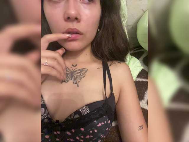 kiskama live cam on BongaCams